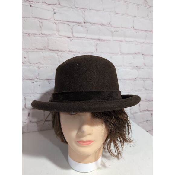 Hat-A-Tude Brown Wool Gambler Cloche Hat with Guinea Fowl Feathers 22\